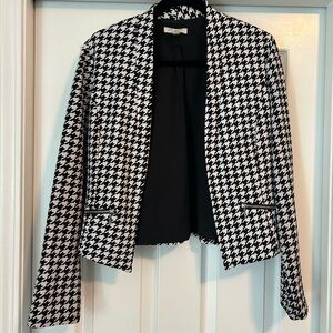 Roz & Ali black and white checkered blazer